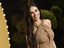 Прямо на красной дорожке: бывший муж Анджелины Джоли Билли Боб Торнтон заключил в объятия Деми Мур