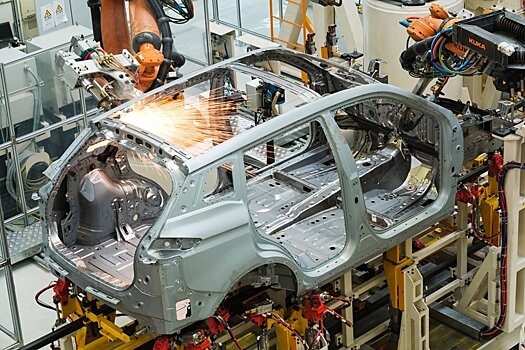 Первый Geely Atlas белорусской сборки сошел с конвейера