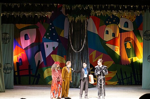 Театр под руководством Армена Джигарханяна ждет желающих на детский спектакль «Сказки ученого кота»