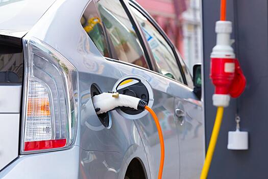 В РФ открылся сервис, переводящий обычные автомобили на электромобили