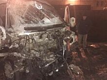 В Самаре ГАЗ 2705 врезался в бетонный блок, после чего протаранил фуру