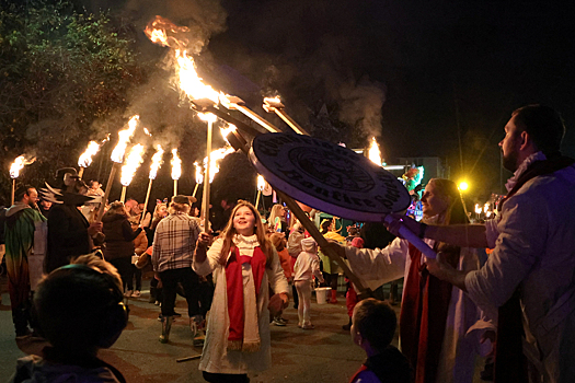 fb03bef7b8bc8206391d53b7f667d23e?img-format=auto&img-1-resize=height:350,fit:max&img-2-filter=sharpen