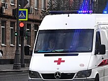 Автобус с десятками пассажирами опрокинулся в российском регионе