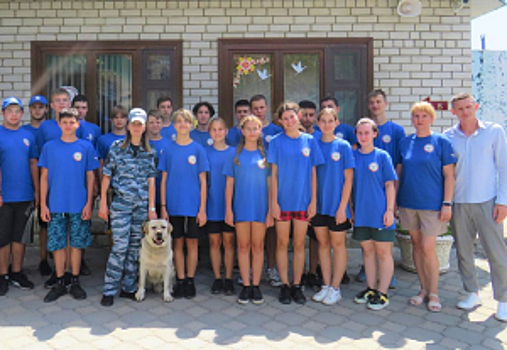 В Краснодарском крае волонтеры молодежных объединений познакомились со спецификой работы в органах внутренних дел