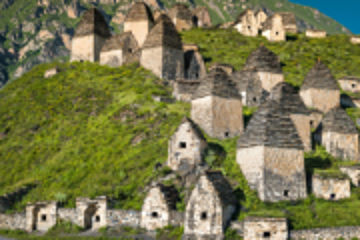 Ущелья, водопады и «Город мертвых»: чем может удивить  Северная Осетия — Алания