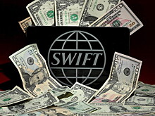 "Известия": европейские банки массово прекратили прием SWIFT-платежей из России