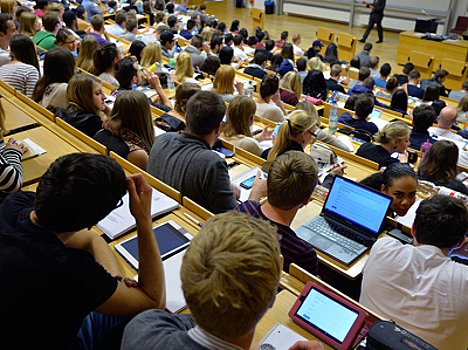 Ученые: ноутбуки на лекциях вредят студентам
