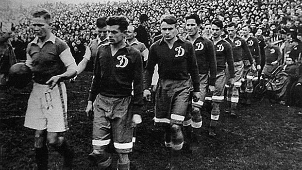 Футболисты «Динамо» прилетели в Англию для участия в турне-1945, захватив с собой загадочные черные ящики. Что в них было?
