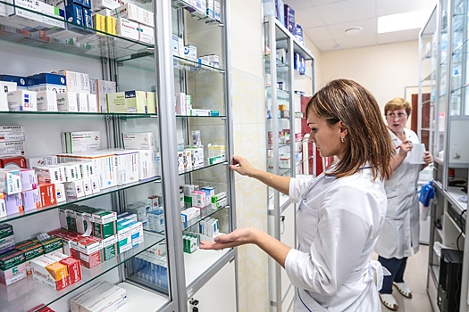 Аптекам запретят навязывать покупателям дорогостоящие лекарства