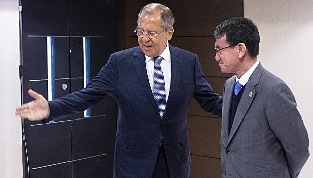 Глава МИД Японии заявил о проработке возможной встречи с Лавровым в ООН