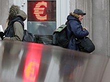 Эксперт предостерёг от манипуляций с валютой на фоне падения цены на нефть