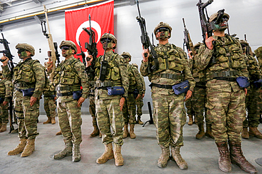 Турция захотела заморозить оборонный пакт с США
