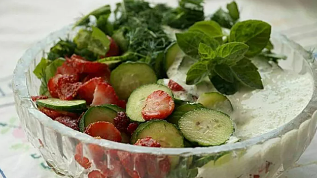 6 праздничных салатов, которые задобрят Зеленого Дракона