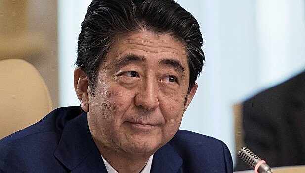 Абэ проведет перестановки в правительстве