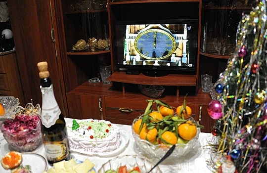 Ресторатор Бухаров призвал пить отечественное вино на новогодние праздники