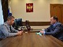 Начальник УФСИН России по Удмуртской Республике Вадим Долматов и член Совета при Президенте Российской Федерации по развитию гражданского общества и правам человека Александр Брод провели рабочую встречу