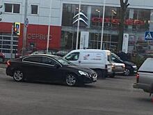 На ул. Гагарина столкнулись Skoda и Audi, водители госпитализированы