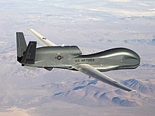 Дрон США Global Hawk кружит над Черным морем в районе Севастополя