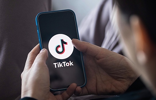 TikTok начал тестировать собственного чат-бота Tako