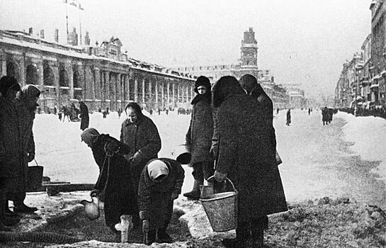 Петербург отмечает 76-ю годовщину снятия блокады