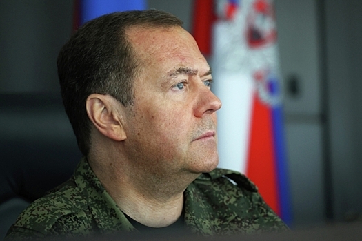 Медведев заявил, что РФ увеличила производство ракет и снарядов на 1500%