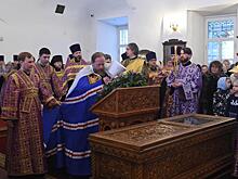 Святые мощи праведного Александра Баданина вынесли вологжанам для поклонения