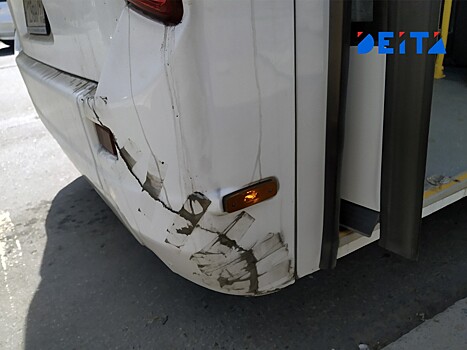 Пассажир пострадал в массовом ДТП с участием маршрутного автобуса в Приморье