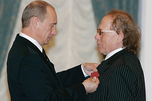 Путин назвал юбиляра Радзинского человеком многогранного дарования