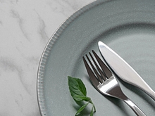 Шик, блеск, красота: как почистить посуду из мельхиора