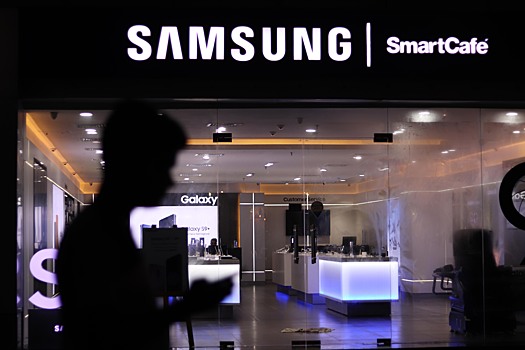 Чистая прибыль Samsung снизилась менее чем на 1%