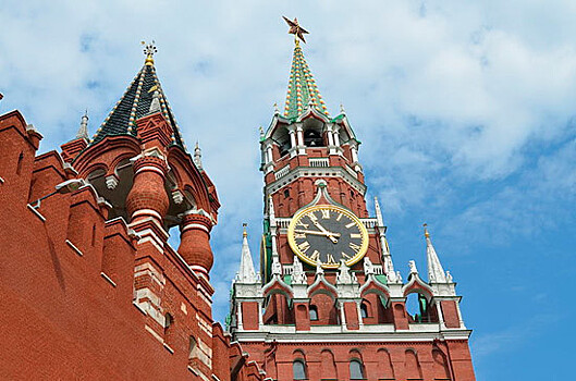 680 лет назад Московский Кремль окружили мощной дубовой стеной