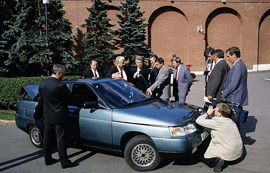 Как в России появились заградительные ввозные пошлины на автомобили и нужны ли они сейчас