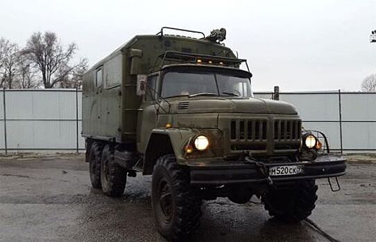 БТР, ГАЗ-66, Mercedes Unimog. Каким авто можно удивить в городе?