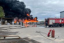 Площадь пожара на складе в Раменском резко выросла