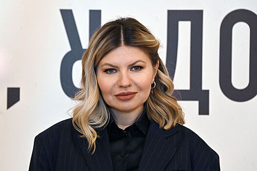 Изменившаяся до неузнаваемости журналистка Надежда Стрелец высказалась о пластике