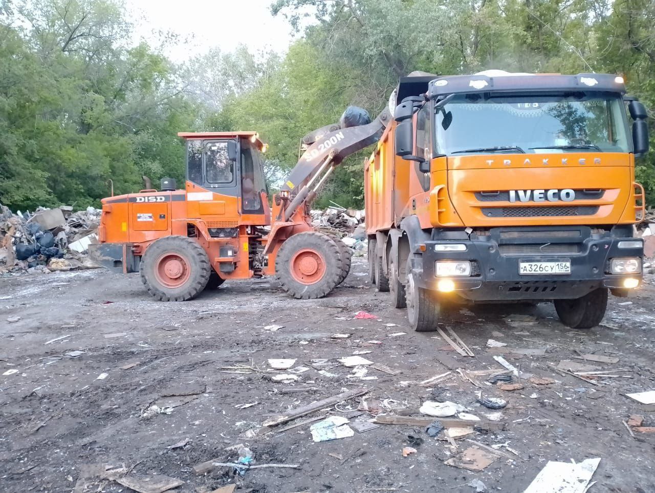 В Оренбург прибудет мусороуборочная техника с востока региона