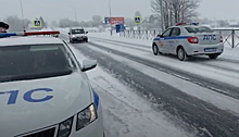 В Подмосковье полицейские рассказали участникам дорожного движения об опасности использования гаджетов на дороге