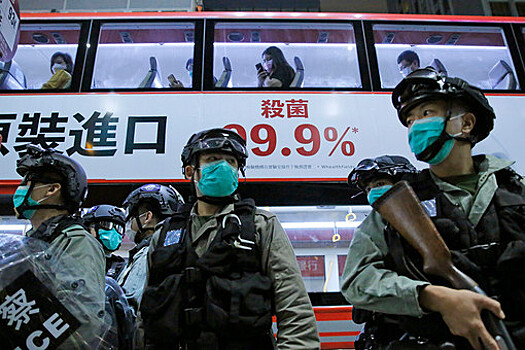 Полиция Гонконга задержала четырех активистов в годовщину событий на площади Тьянаньмень