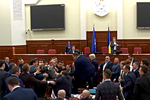 Киевские депутаты подрались из-за Кличко
