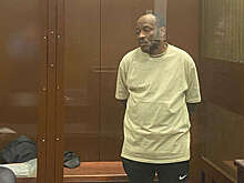 В Москве осудили гражданина Камеруна, обещавшего превратить бумагу в доллары