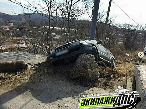 Очередное ДТП произошло на опасном участке дороге во Владивостоке