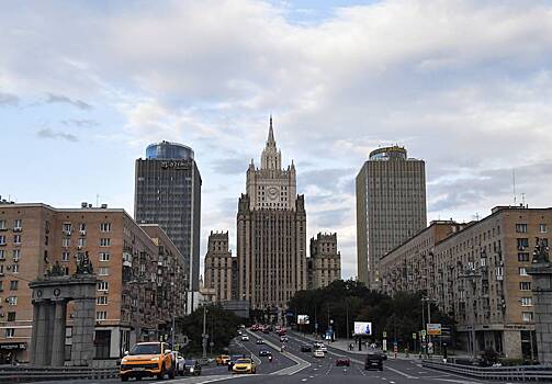 Посол не любящей коммунистов страны назвал Москву самым капиталистическим городом