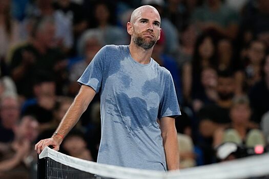 Адриан Маннарино, United Cup, самоистязание Андрея Рублёва и Михаила Южного, Стефанос Циципас бил себя по голове