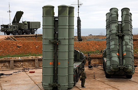 В граничащем с Украиной регионе РФ система ПВО сбила четыре ракеты
