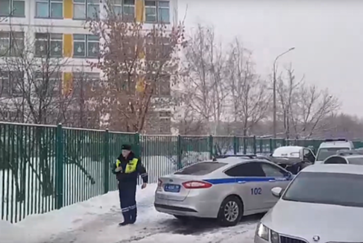 В Москве подросток пришел в школу с ножом