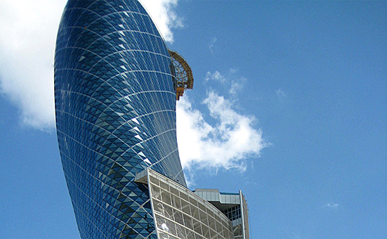 Заглавное изображение Небоскреб Capital Gate