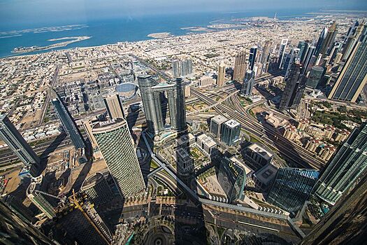 Дворец в изгнании: где живут свергнутые президенты