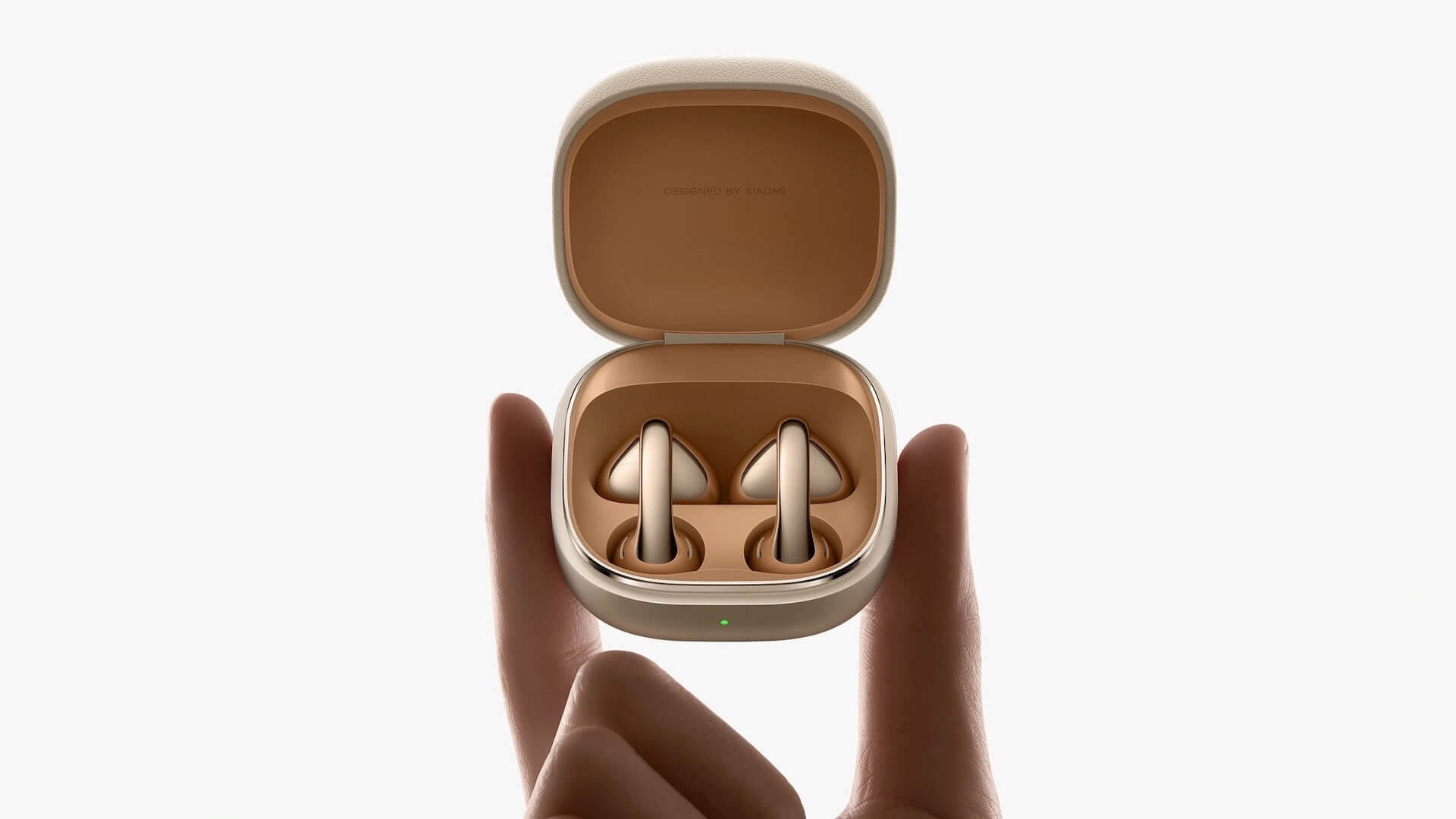 Xiaomi анонсировала свои первые наушники-клипсы