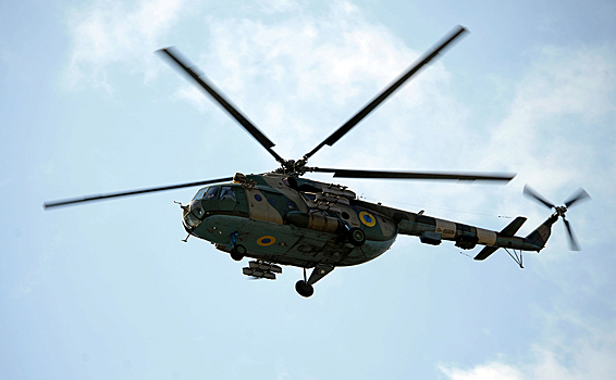 Стало известно о вылетах украинских вертолетов на помощь военным с «Азовстали»
