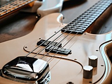 Умер музыкант глэм-группы Hush Жак Де Йонг